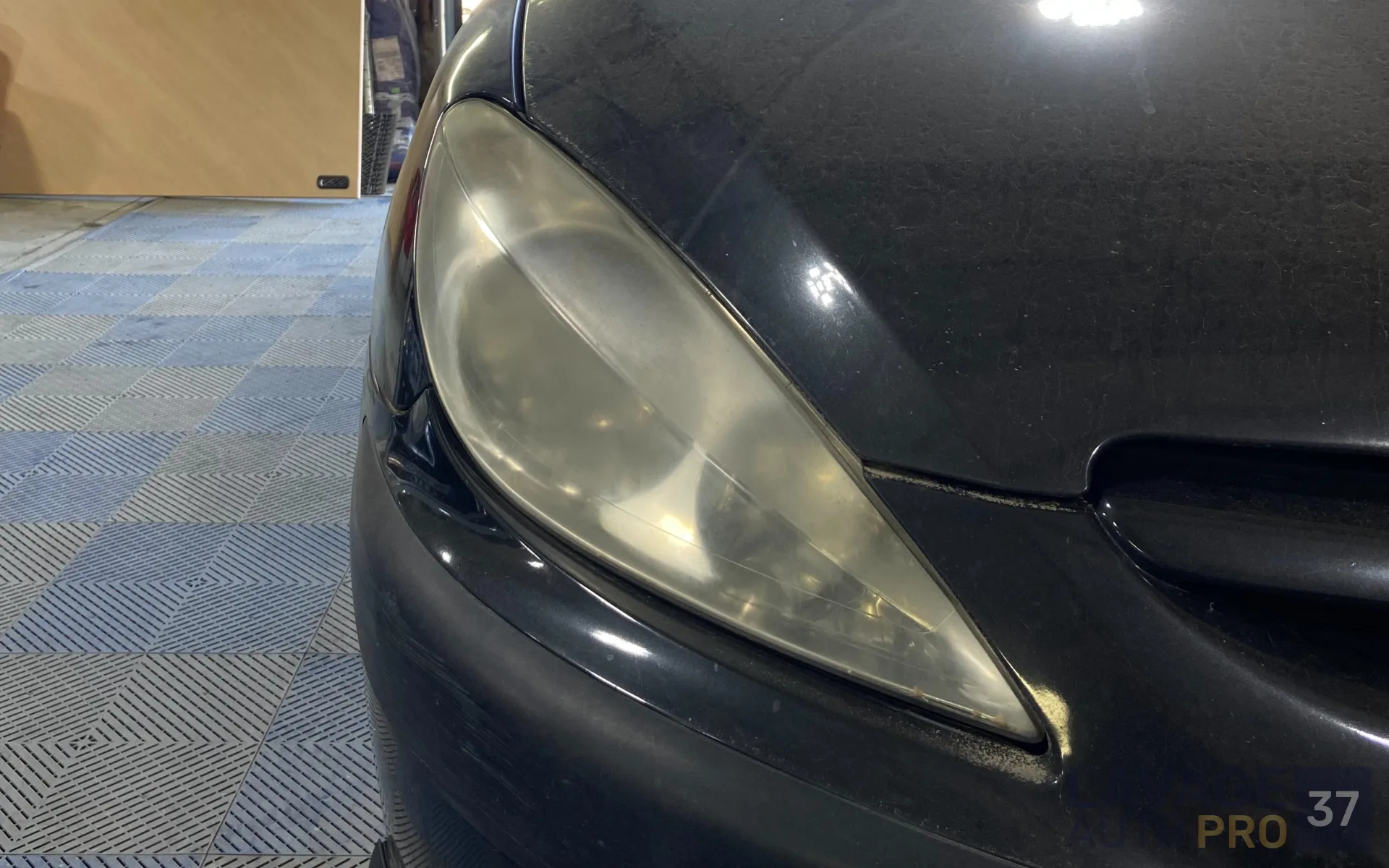 Phares de Peugeot - Avant