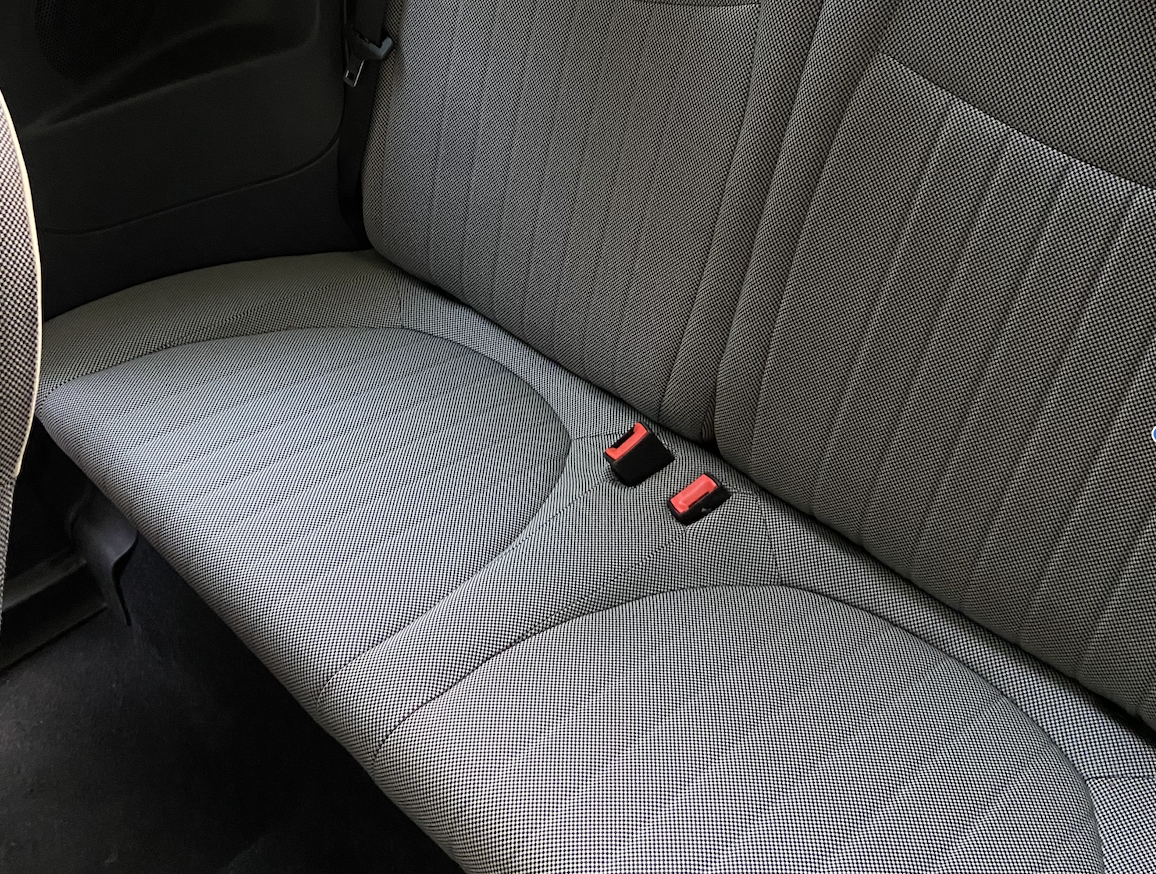 Résultat après nettoyage des sièges de voiture à Tours - Lavage Auto Pro 37